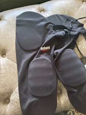 Schutt youth xl Black Padded Football Pants with Integrated Pads
